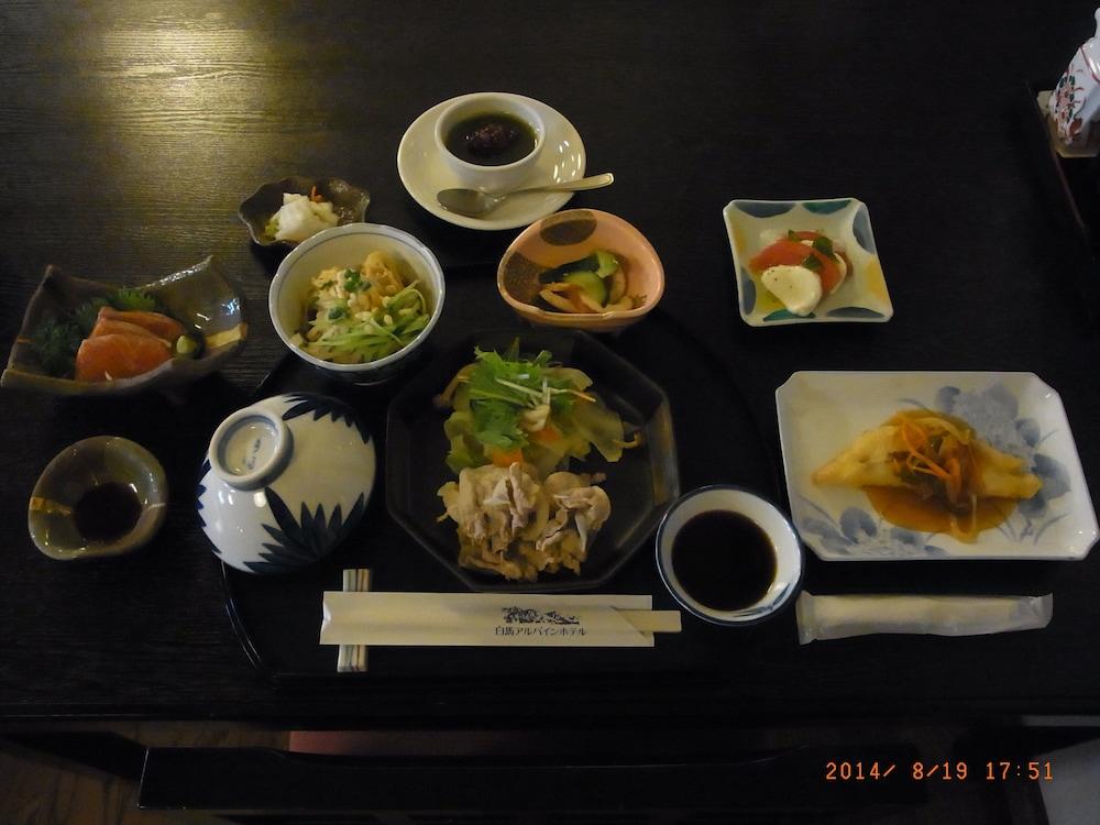 Hakuba Alpine Hotel Bagian luar foto