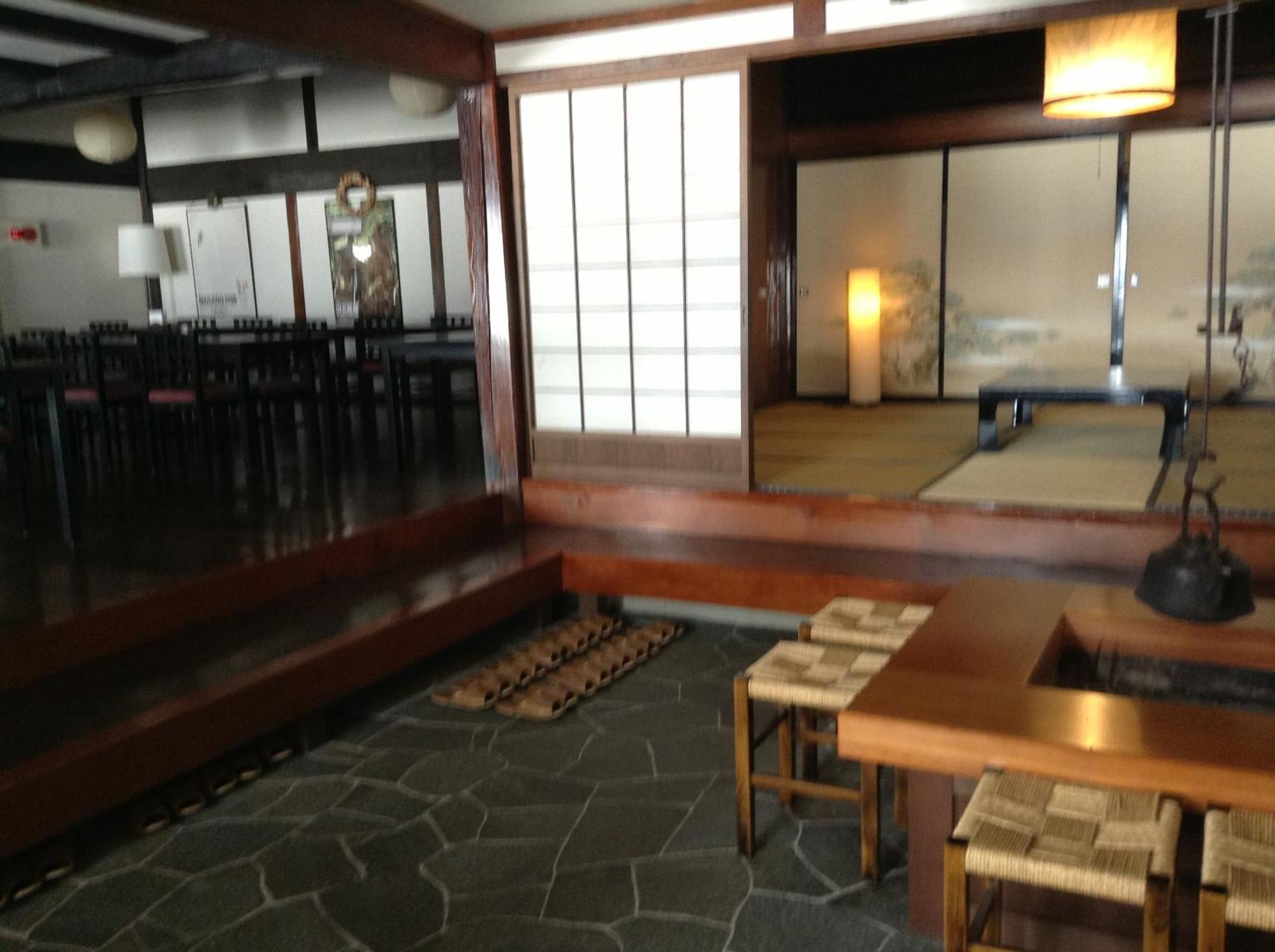 Hakuba Alpine Hotel Bagian luar foto