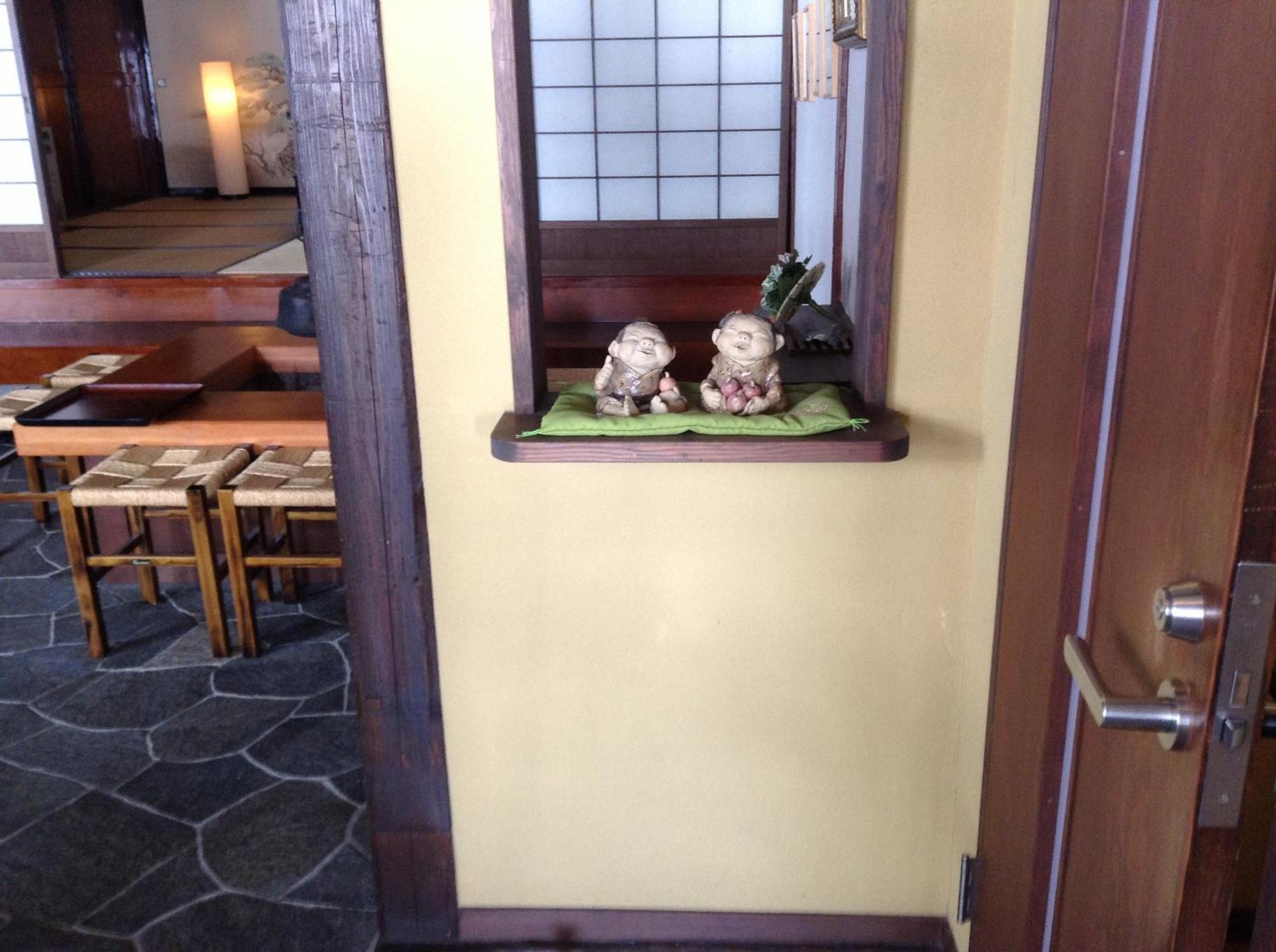 Hakuba Alpine Hotel Bagian luar foto