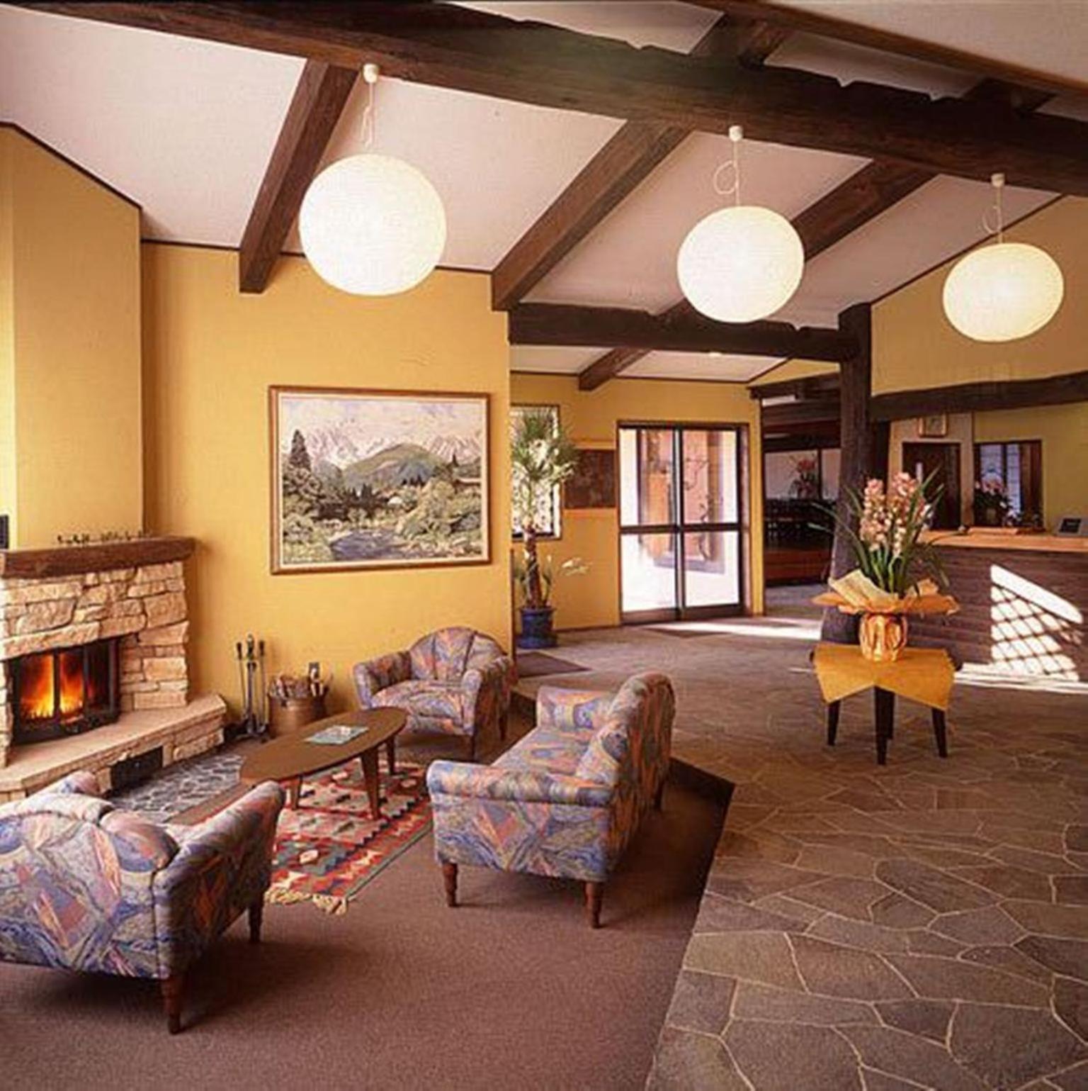 Hakuba Alpine Hotel Bagian luar foto