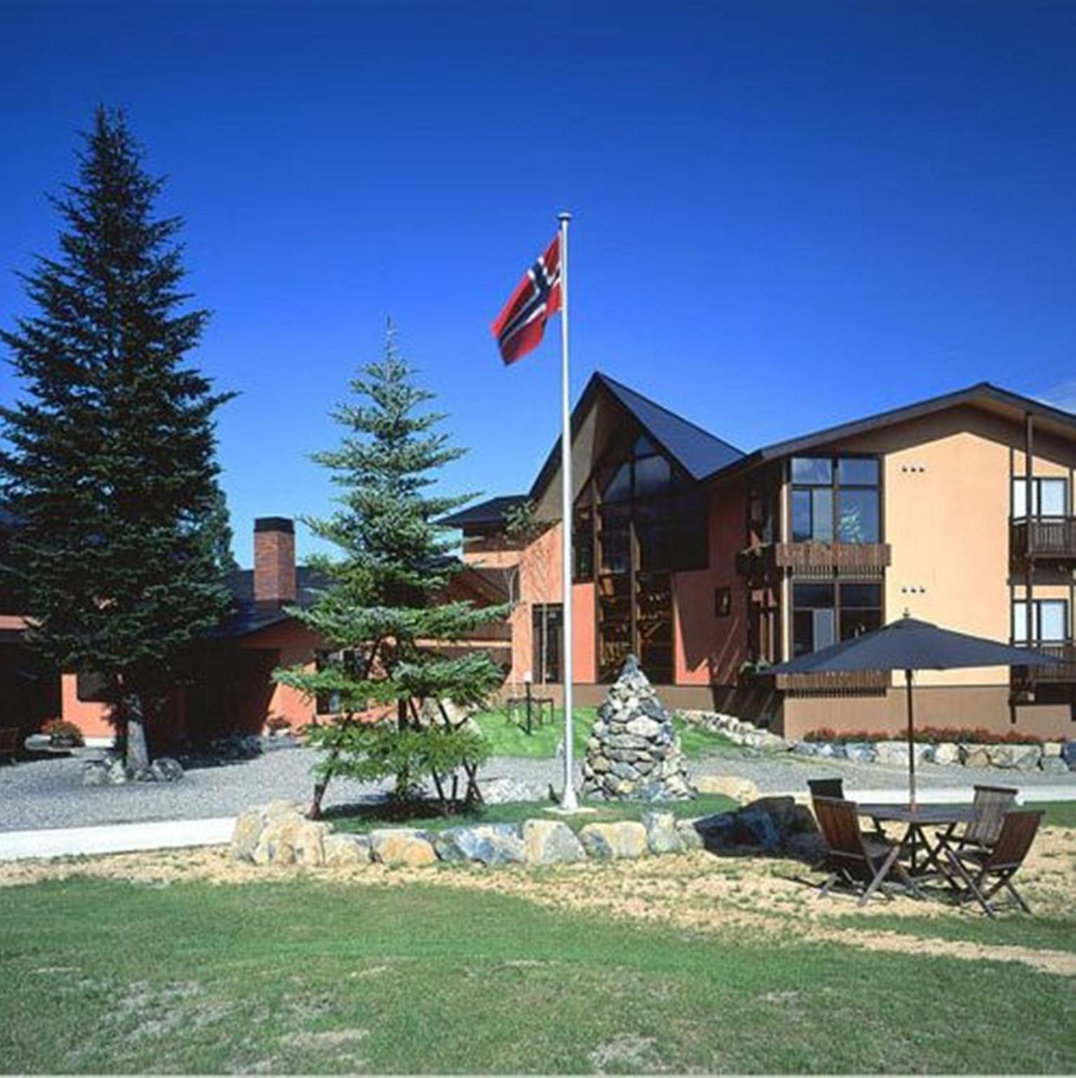 Hakuba Alpine Hotel Bagian luar foto